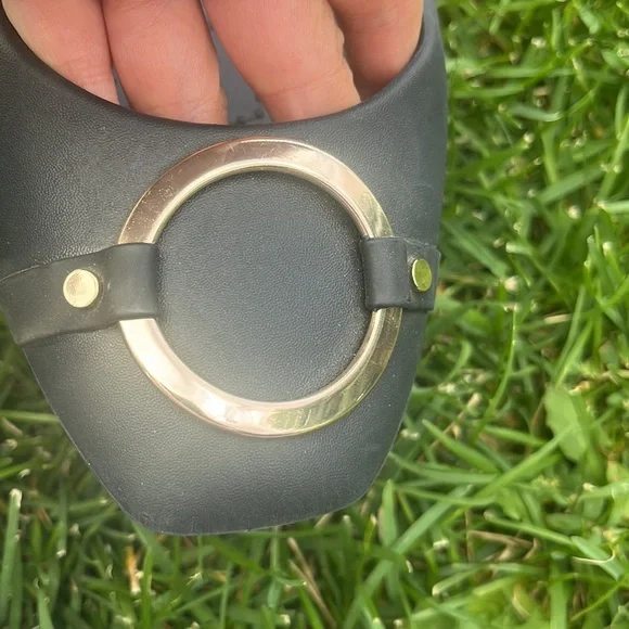 Crocs - Picture 2 of 6